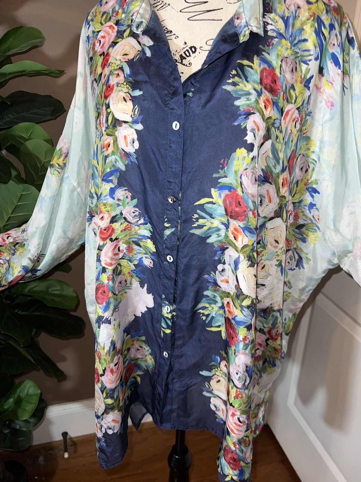 Johnny Was 100% Silk Long Sleeve Tunic Top Button Up Blouse Sz XL 1X 1XL