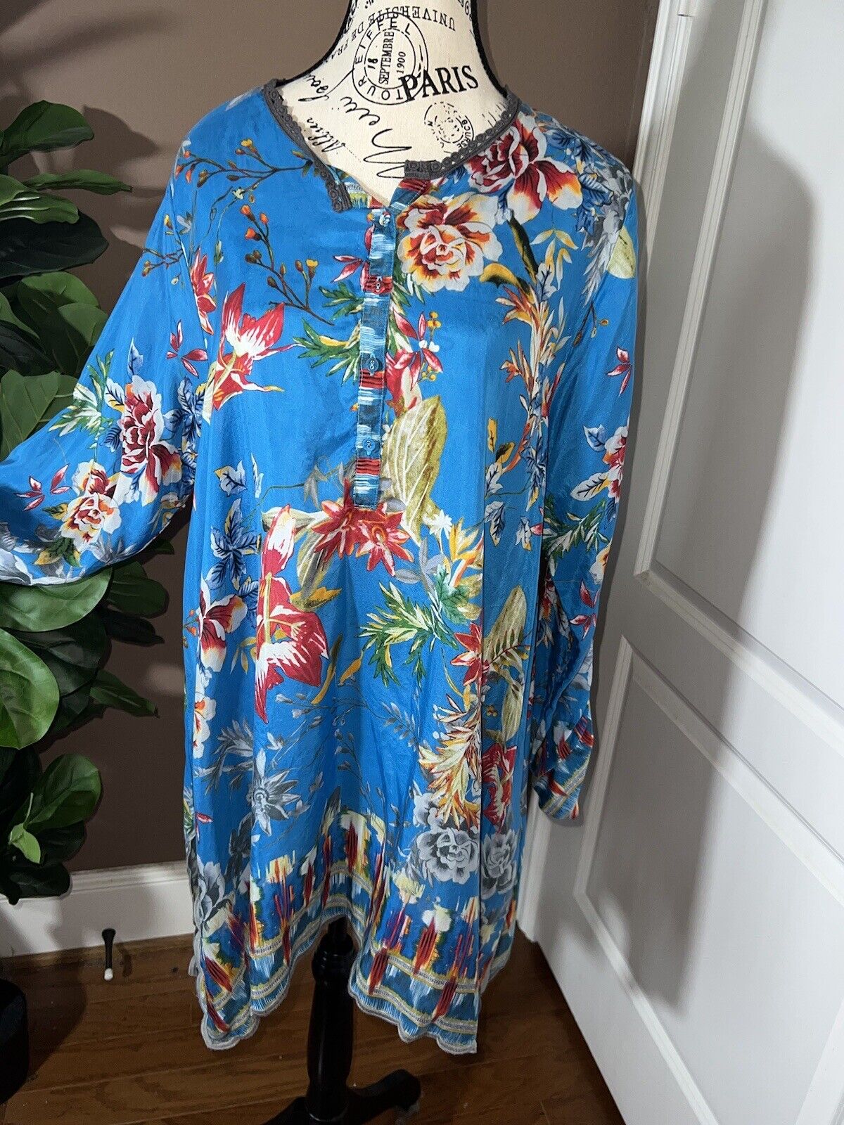 Johnny Was Tropical Blue 100% Silk Blouse Top Tunic L  Large OVERSIZED