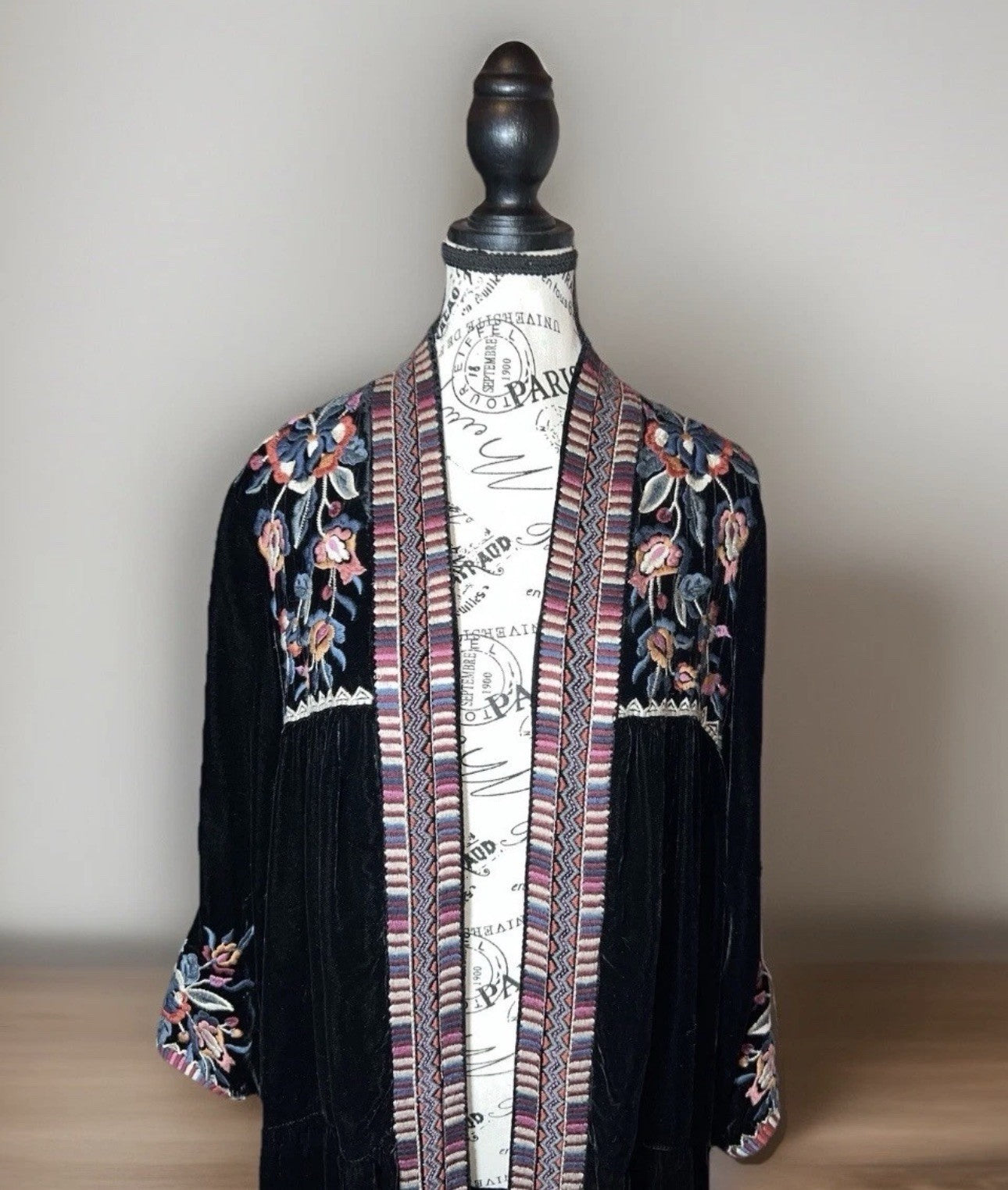 Johnny Was Velvet Kimono Wrap Jacket M Medium Black Embroidery Duster Oversized Johnny Was