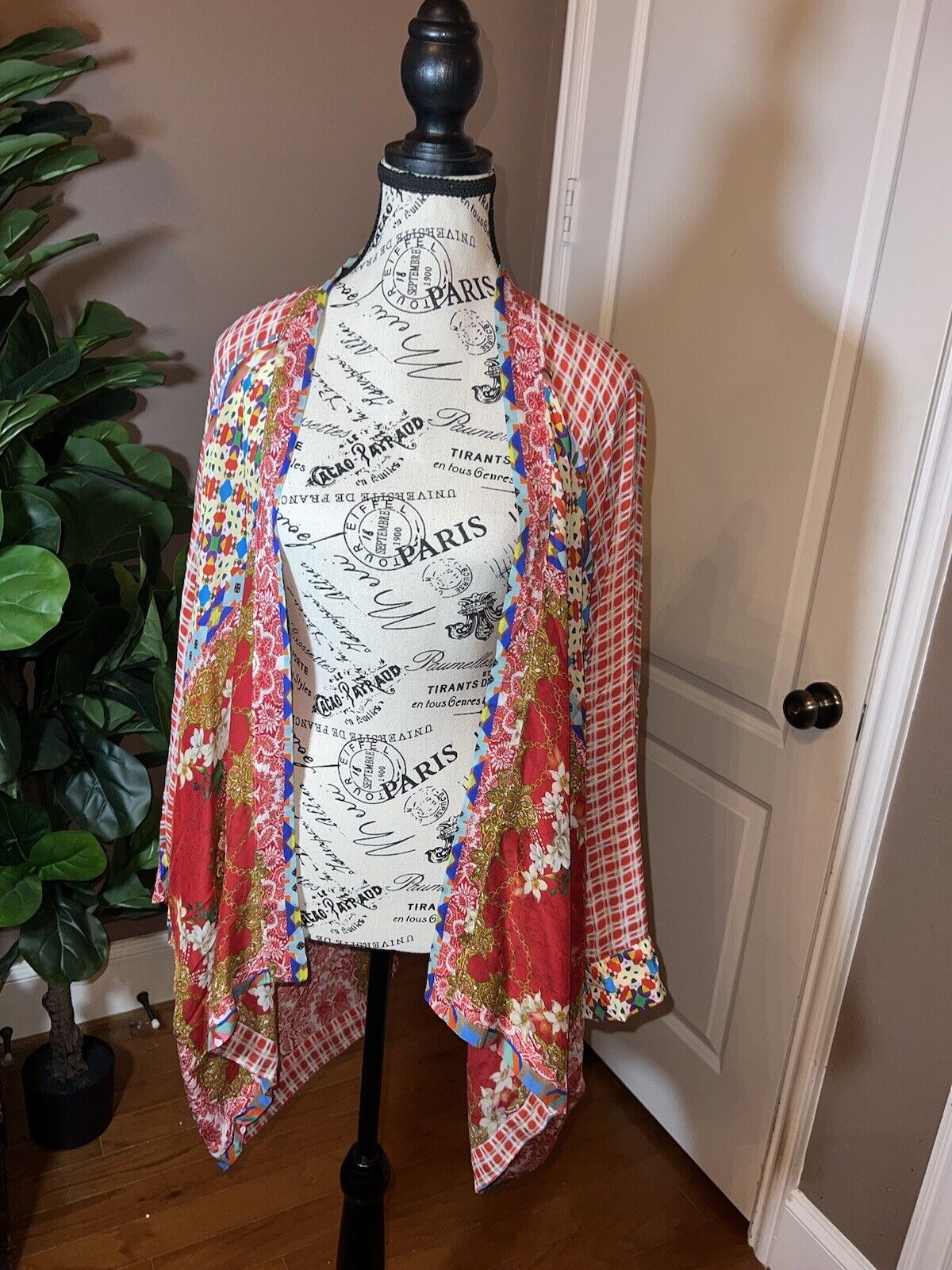 Johnny Was Silky Embroidered Kimono WRAP L Large SPRING Handkerchief Hem