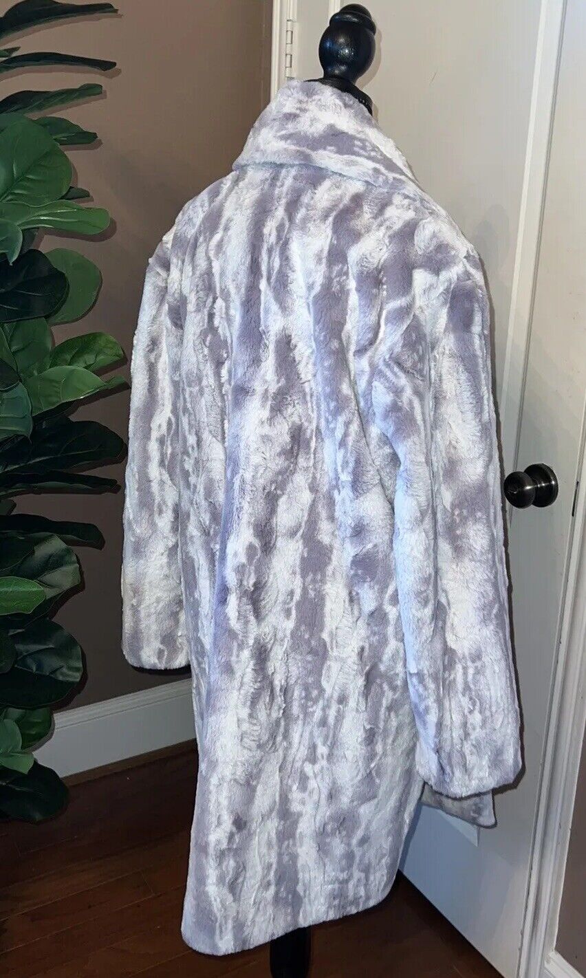 Johnny Was Snow Lynx Faux Fur Coat Jacket Wrap S Small  100% Silk Lining