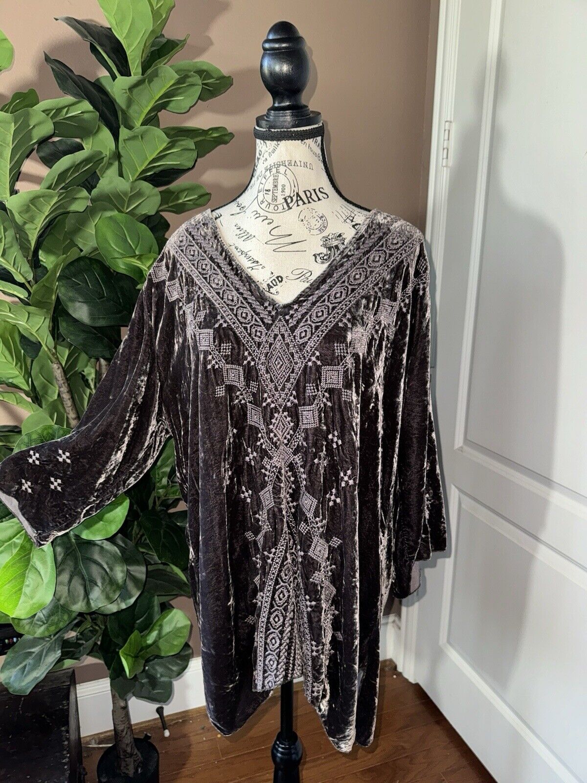 Johnny Was XL 1X Brown Velvet Tonal Embroidery Tunic Top Mini Shift Dress Kimono