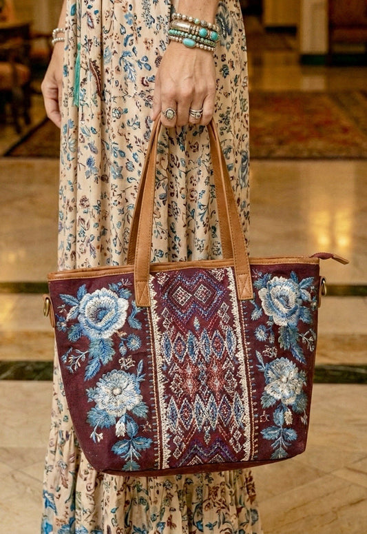 Johnny Was Purple Embroidered Cavas & Leather Crossbody Bag Purse Tote Zipper Johnny Was