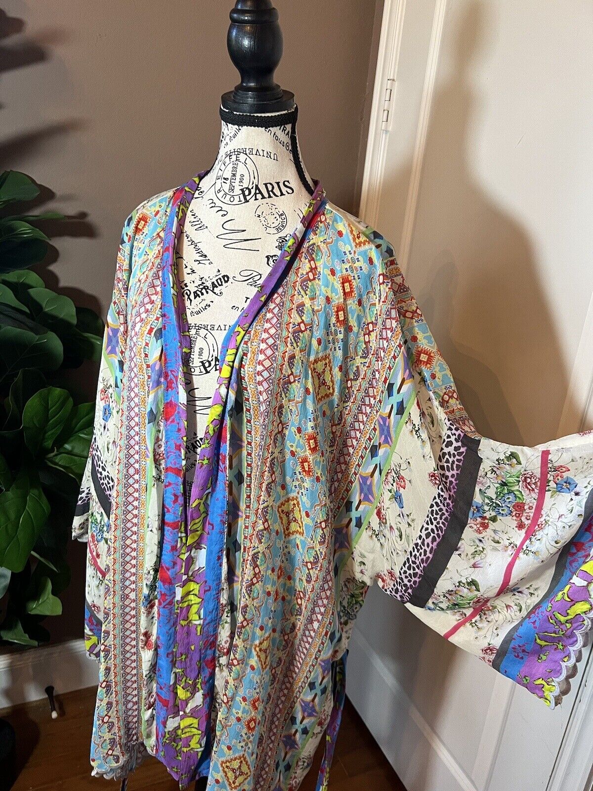 Johnny Was Silky Kimono Sz 2X 2XL Floral With Belt Lavender Pink SPRING & SUMMER