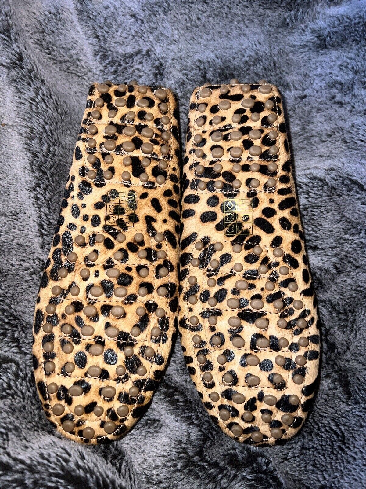 Johnny Was Leopard Print Calf Hair Embroidered Moccasins   Sz 6