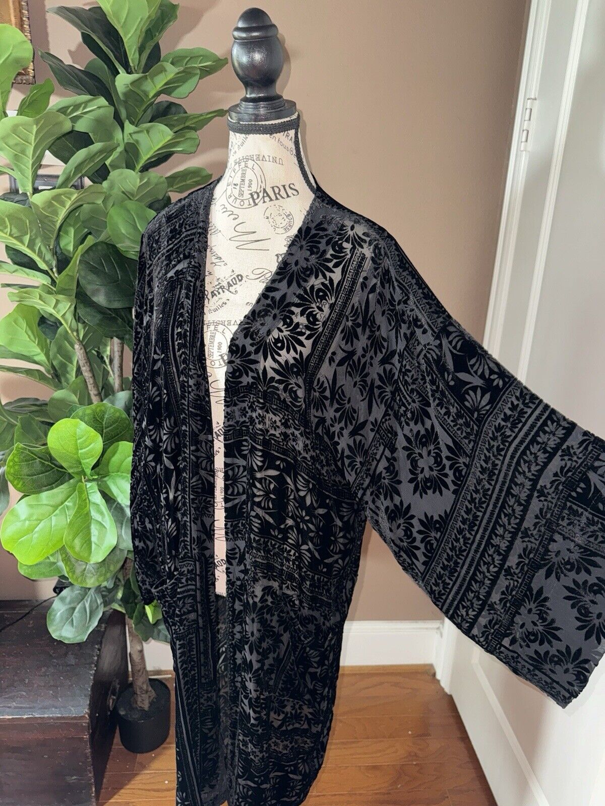 Johnny Was XL Black Burnout Velvet Long Kimono Duster Wrap Jacket