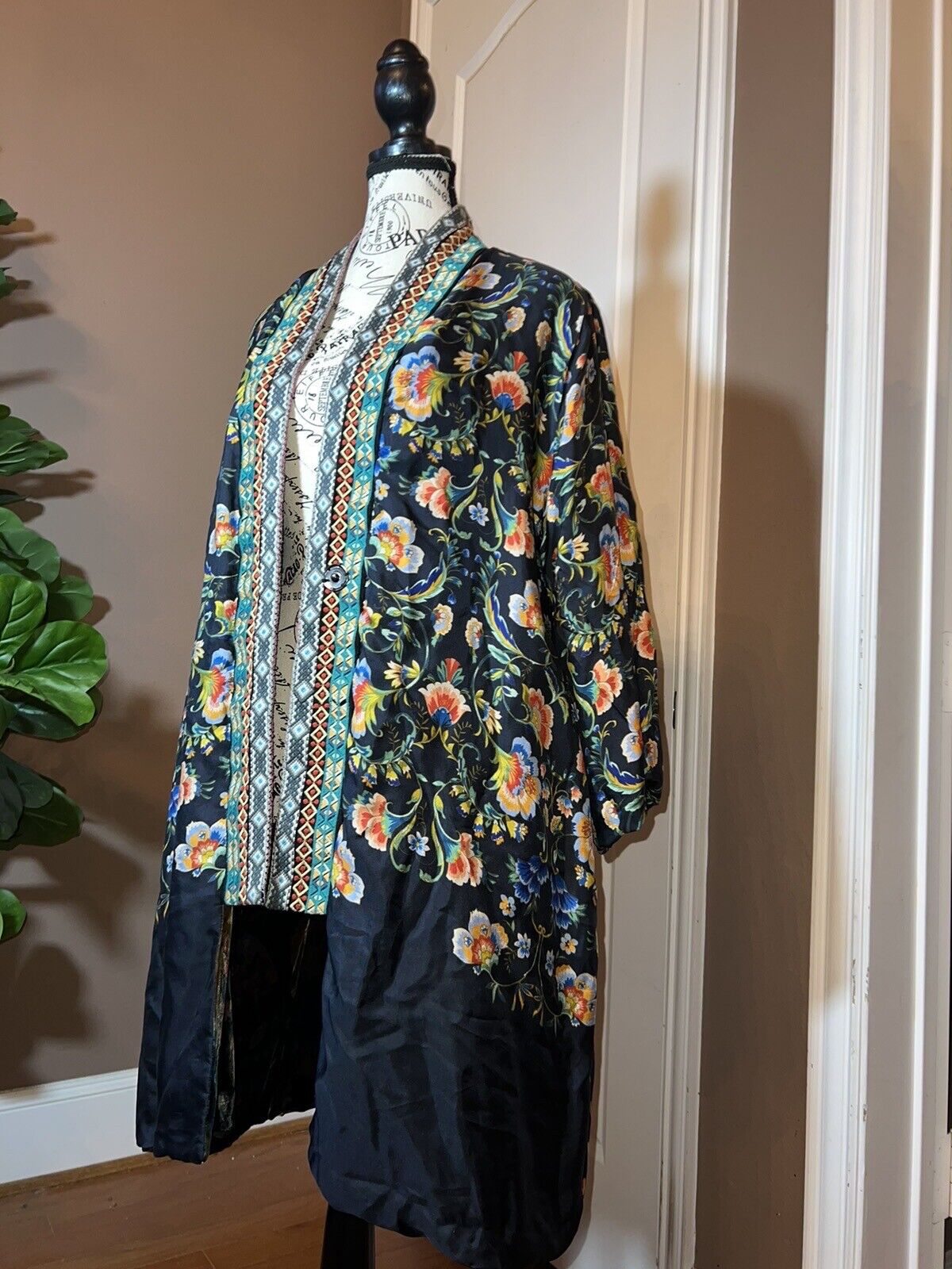 Johnny Was Velvet & Silk Kimono Wrap Sz L Large Jewel Tone Floral REVERSIBLE