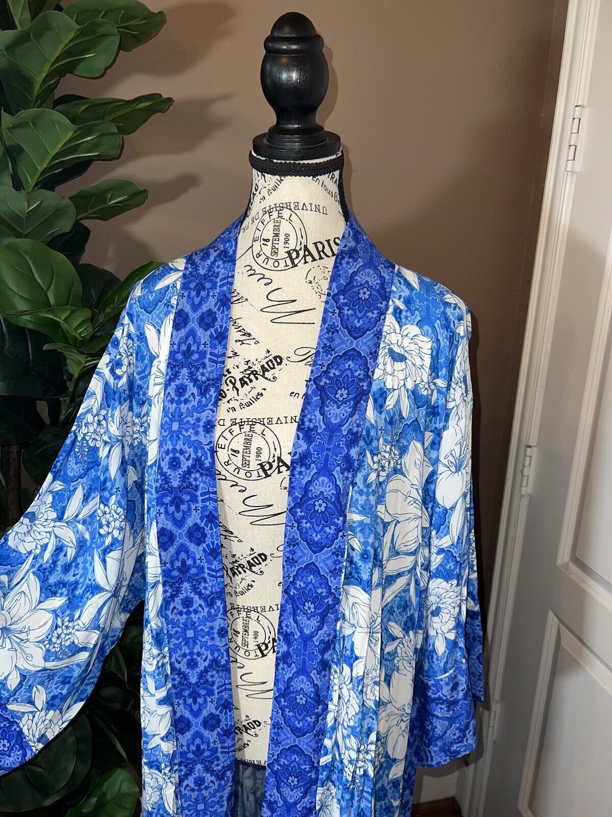 Johnny Was Sz XXL 2X Long Silky Duster Kimono BLUE & White Full Length