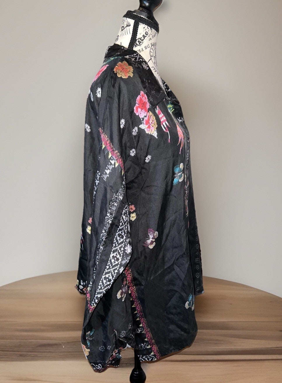 Johnny Was L 100% Silk Button Up Blouse Shirt Long Sleeve Tunic Top Lightweight Johnny Was