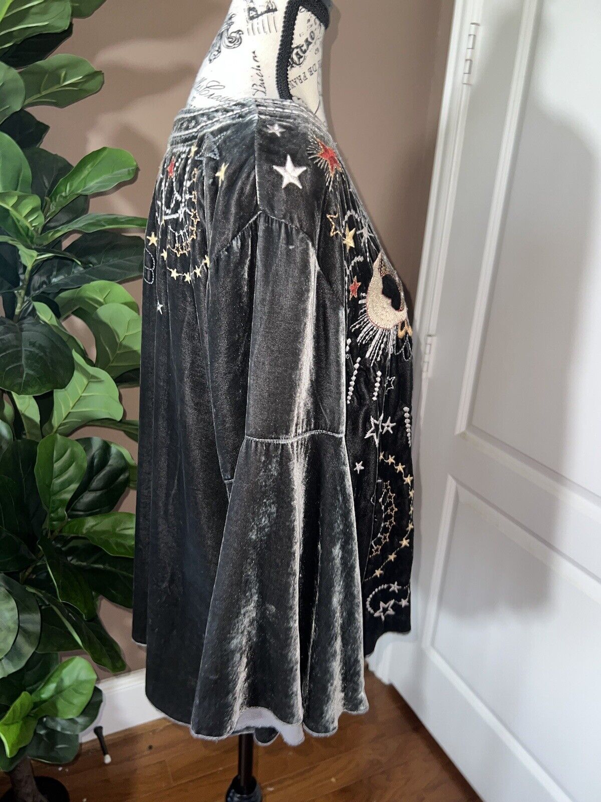 Johnny Was Charcoal Grey Velvet Celestial Embroidered Tunic Top XL Peasant