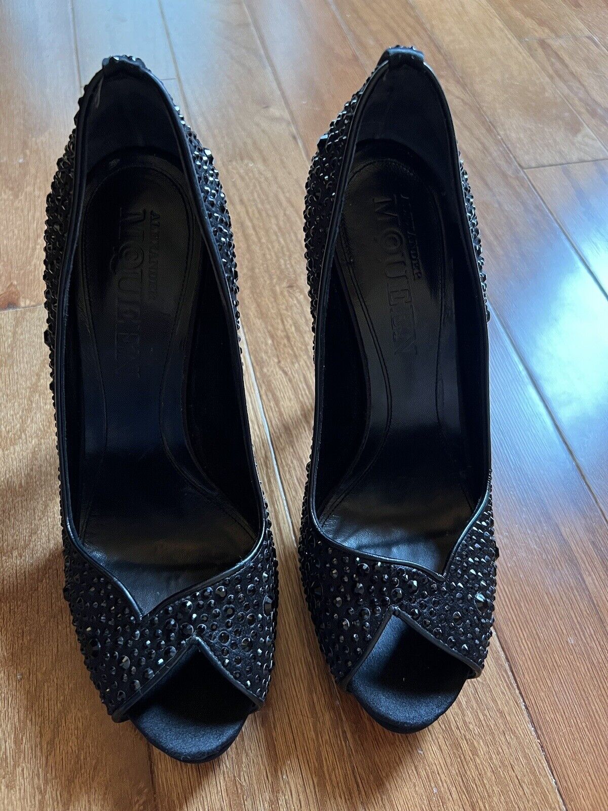 Alexander McQueen 38.5 Black Crystal Pumps High Heels Worn Once Retail $1750 HOT