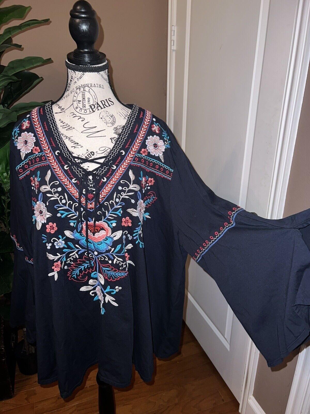 Johnny Was Sz 2Xl 2X XXL Heavily Embroidered Tunic Top Kimono Sleeves