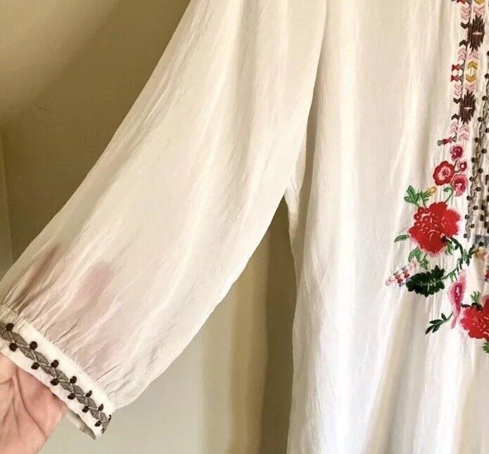 Johnny Was Silky White Embroidered Peasant Blouse Top Tunic XL SUMMER