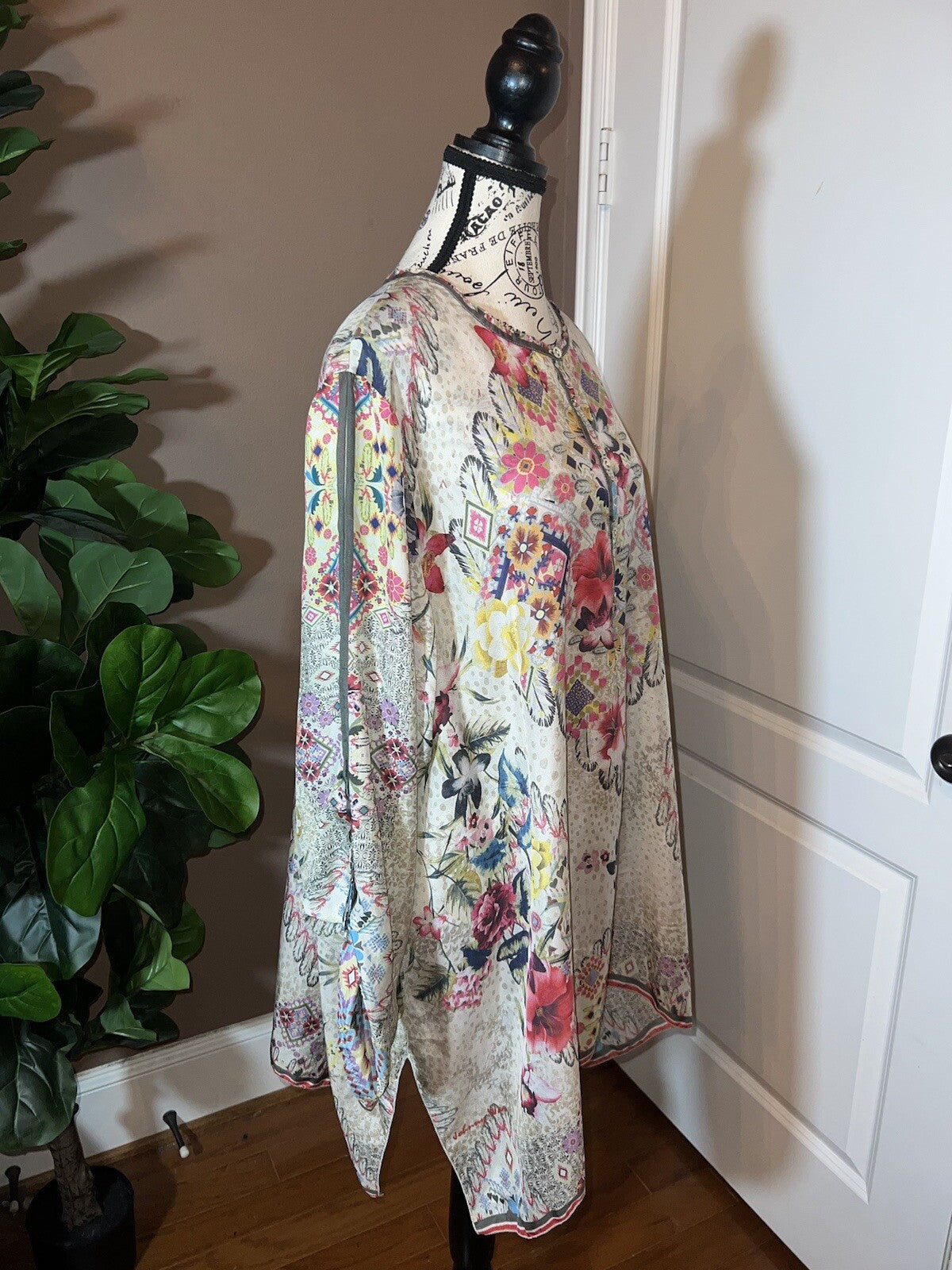 Johnny Was 2X Tunic Top Blouse 100% Silk Soft & Flowy Shirt  Long Sleeve BOHO Johnny Was