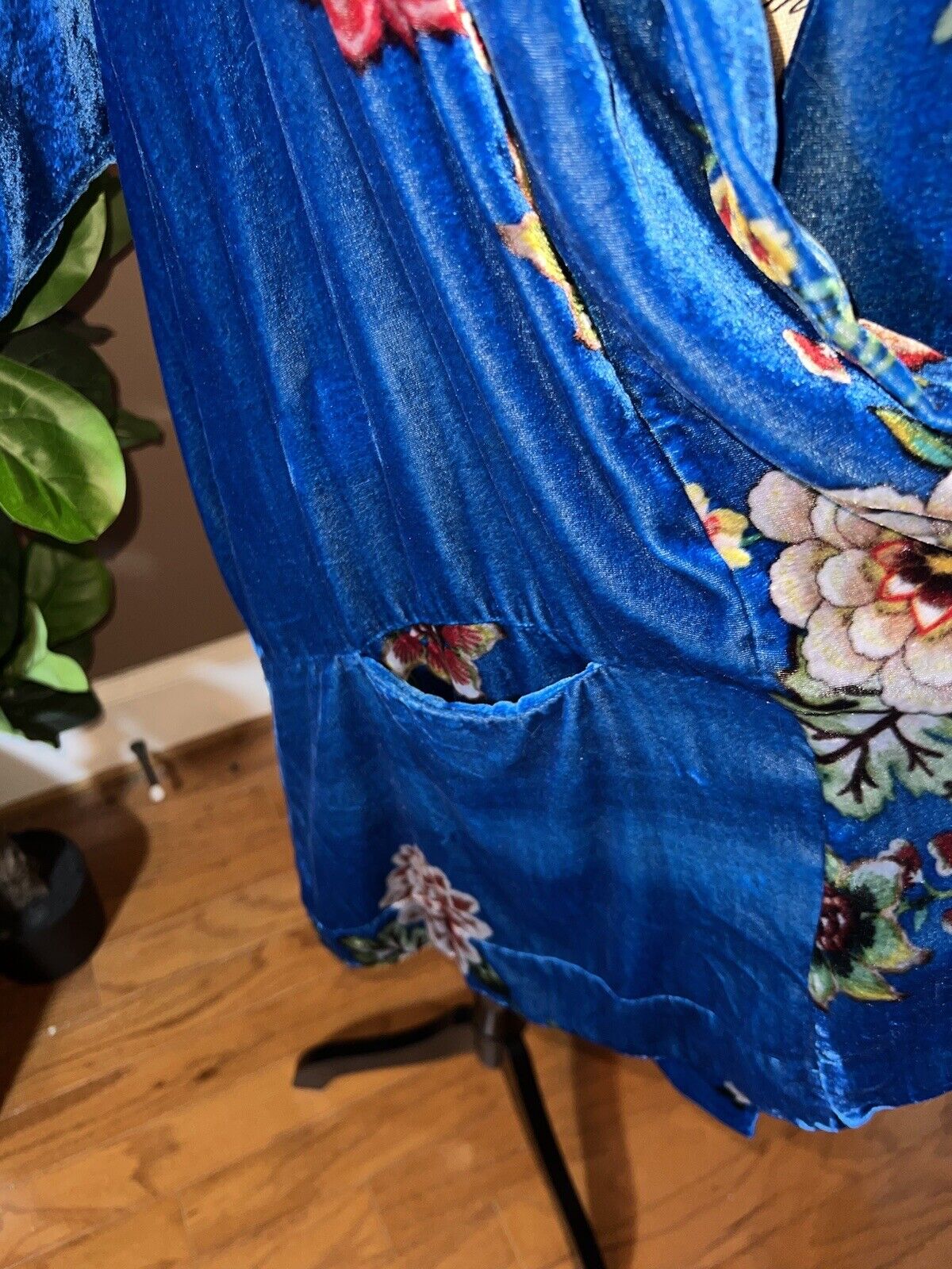 Johnny Was Blue Floral Velvet Sz L Large Kimono Wrap Gorgeous Colors