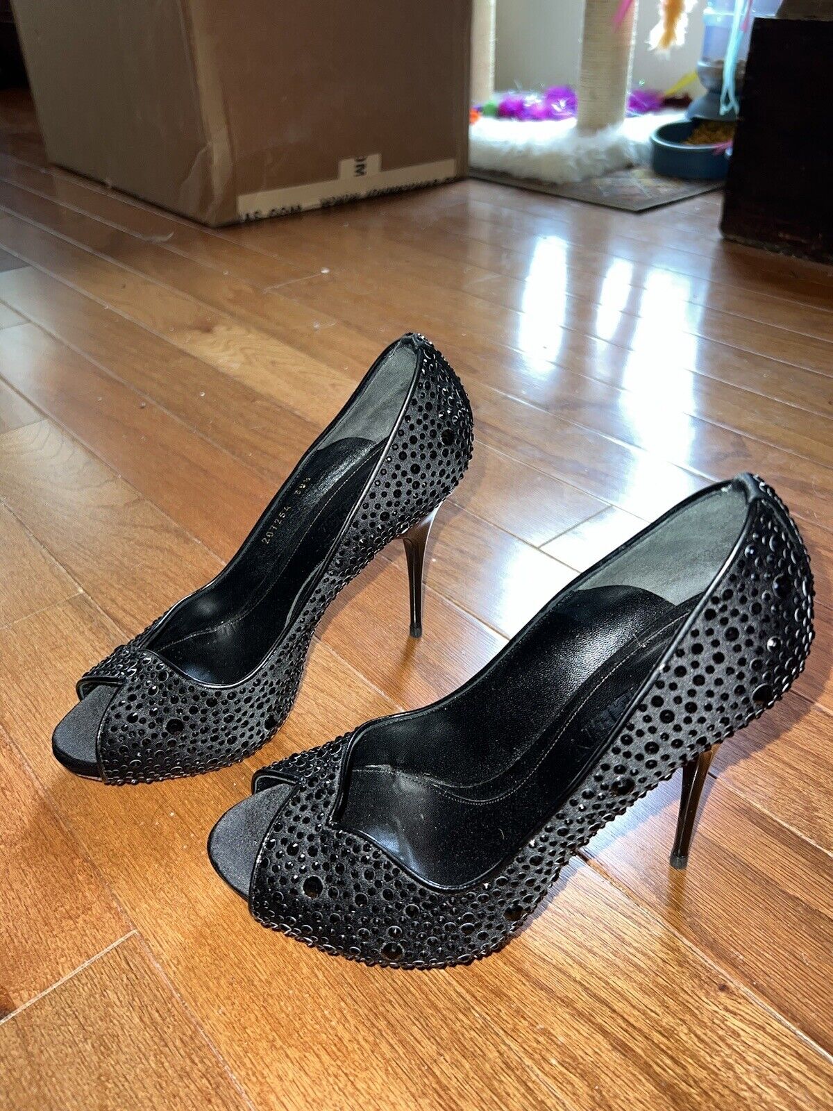 Alexander McQueen 38.5 Black Crystal Pumps High Heels Worn Once Retail $1750 HOT