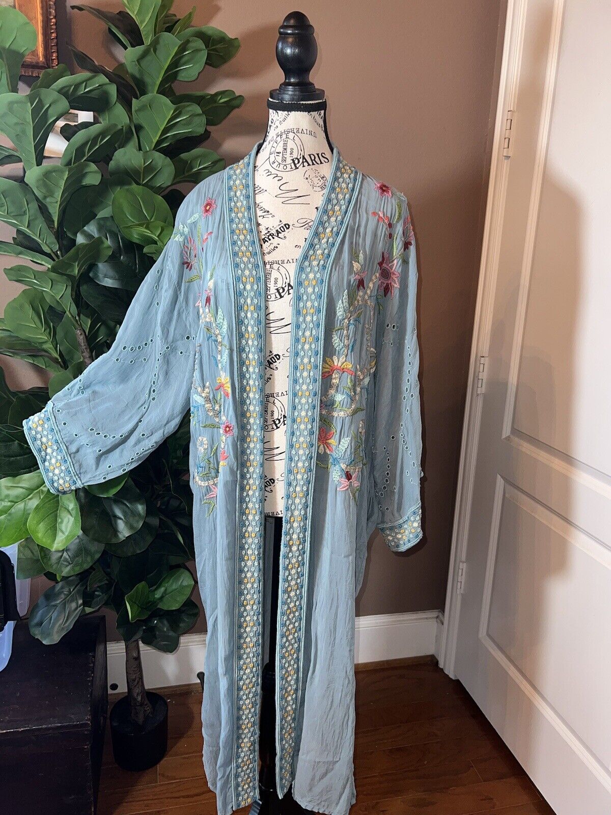 Johnny Was Silky Blue Long Kimono Duster Wrap OVERSIZED M Medium Embroidery