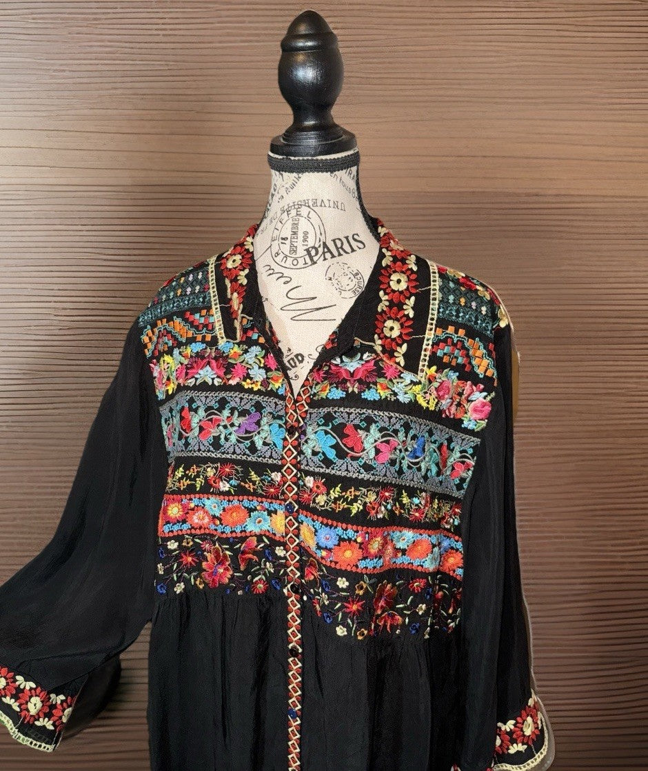 Johnny Was XXL Button Up Tunic Top Black Embroidered Floral Shirt Blouse Johnny Was