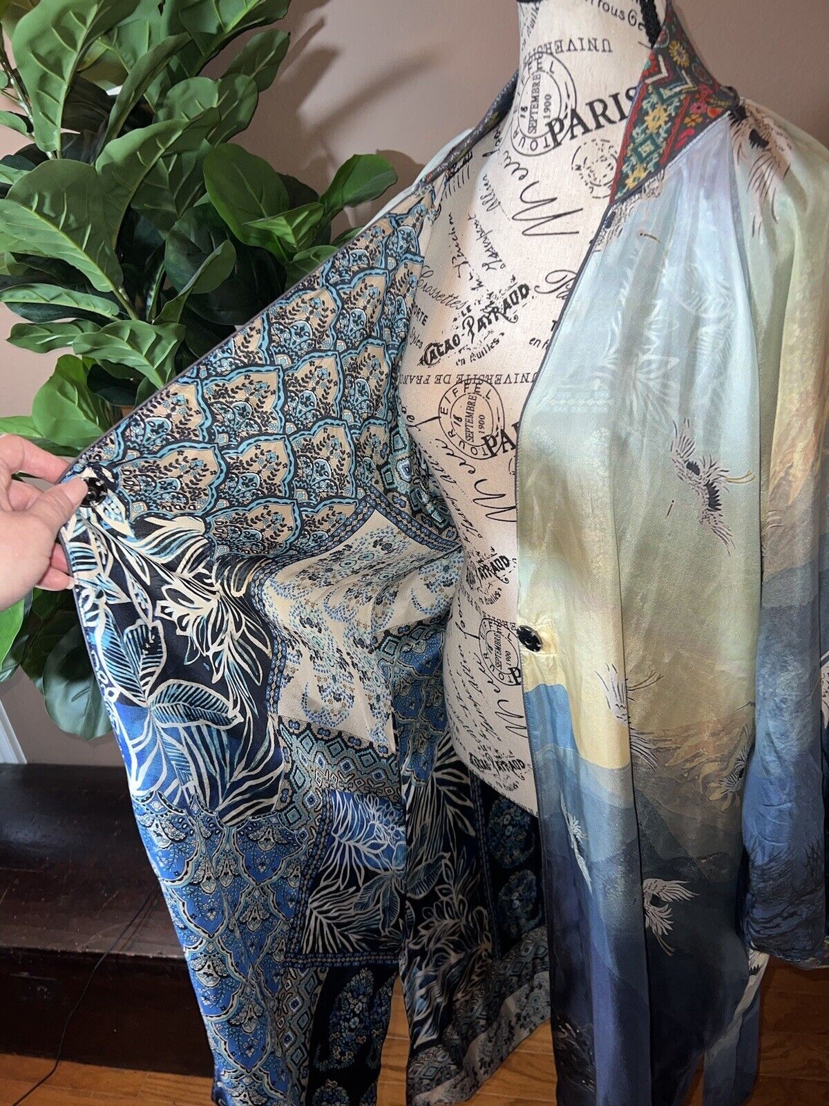 Johnny Was L Large 100% Silk Long Kimono Wrap REVERSIBLE Duster Coat  CRANES