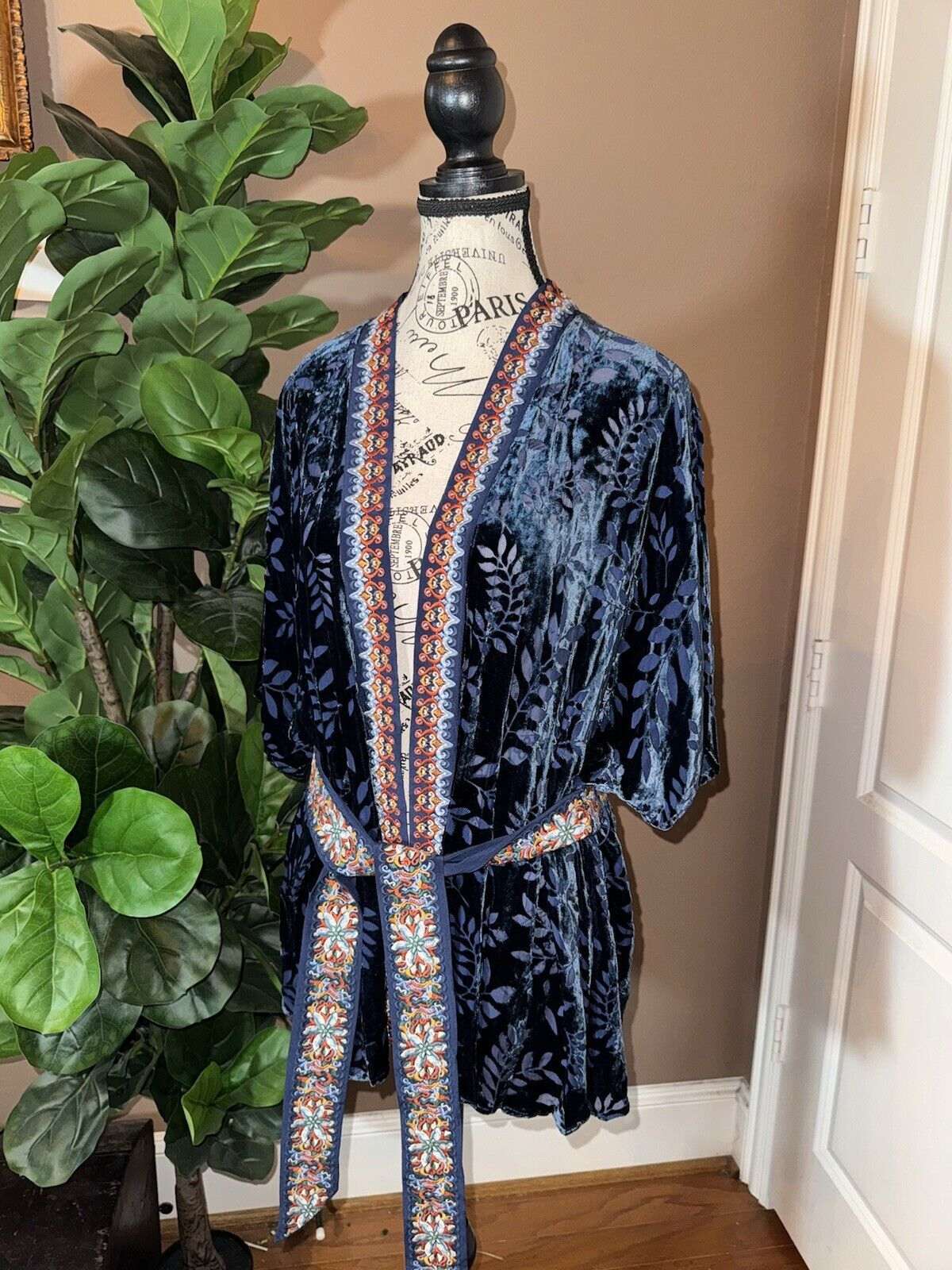 Johnny Was Blue Burnout Velvet Sz L Large Luxurious Wrap Kimono Jacket