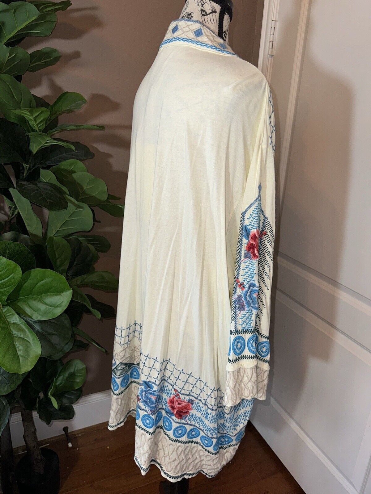 Johnny Was 3X 3XL Cream Kimono Heavily Embroidered Wrap Jacket Cardigan