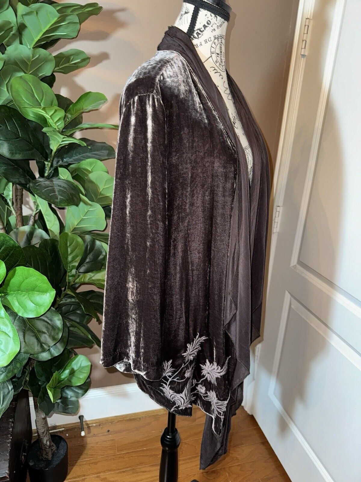 Johnny Was Sz XL Velvet & Silk Panel Kimono Embroidery Wrap Cardigan Jacket