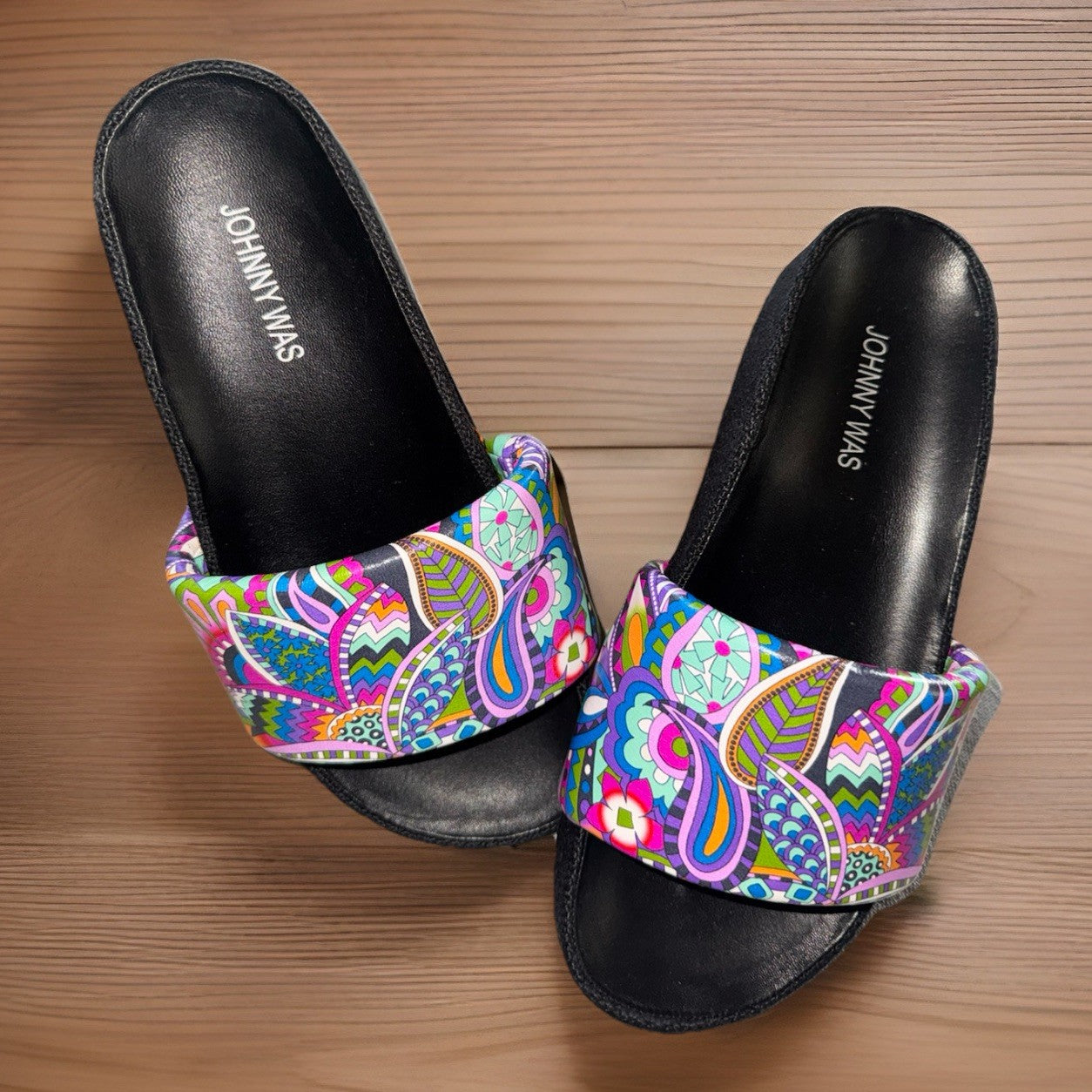 8947905