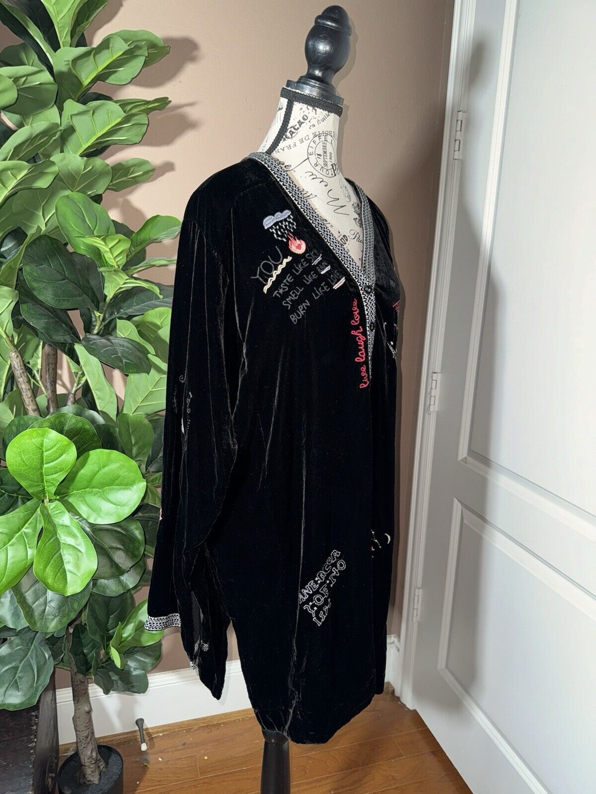 Johnny Was XL Black Velvet Heavily Embroidered Tunic Top Mini Dress  1X