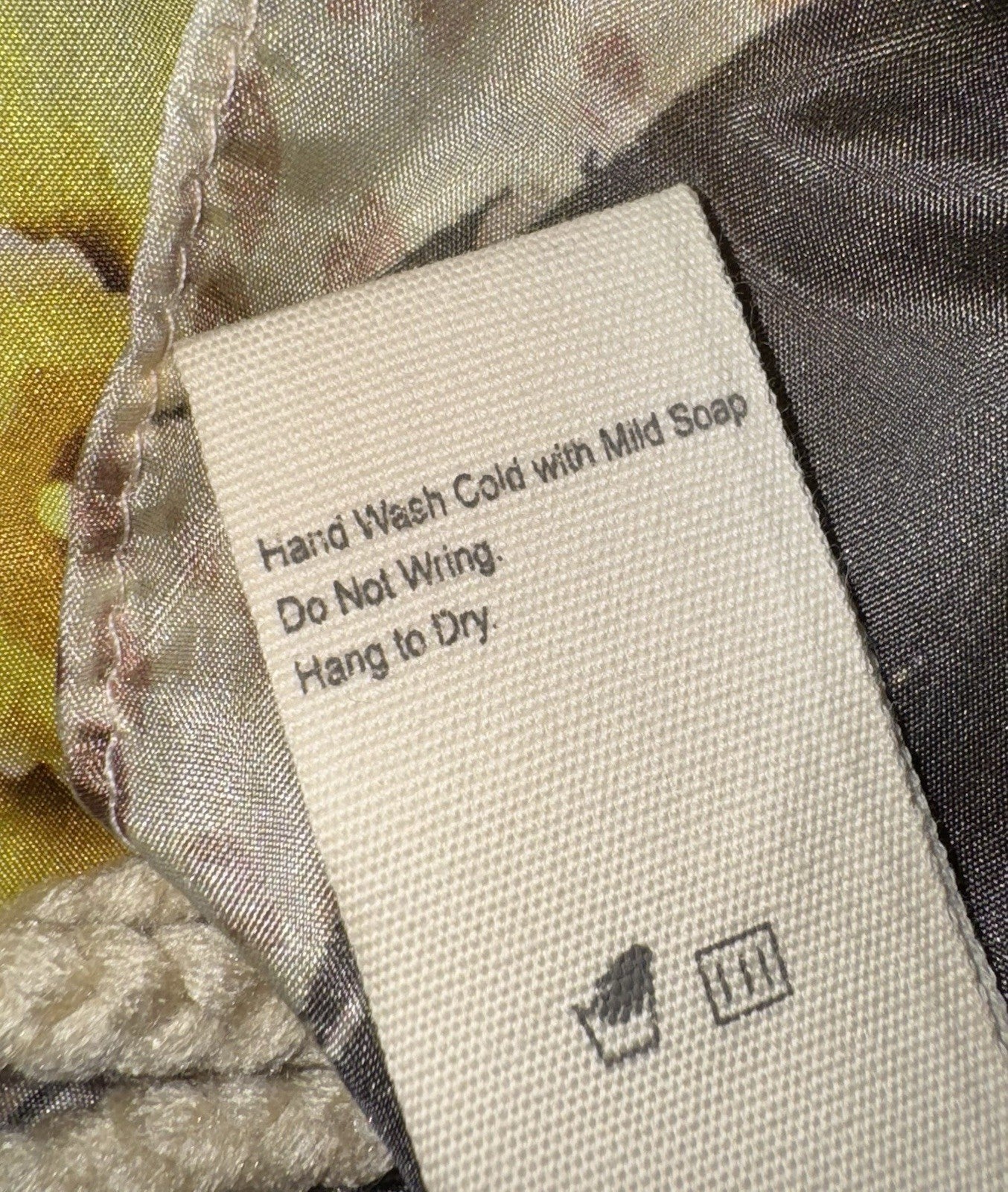 Johnny Was 100% Silk Scarf w/ Tassels Animal Print & Roses Leopard Jungle Rose Johnny Was