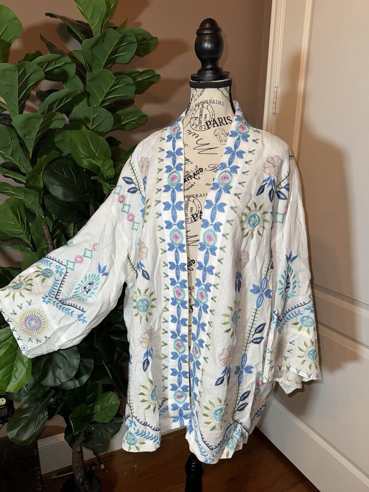 Johnny Was 3X White Linen Kimono Embroidered Blue & Pink Wrap Jacket