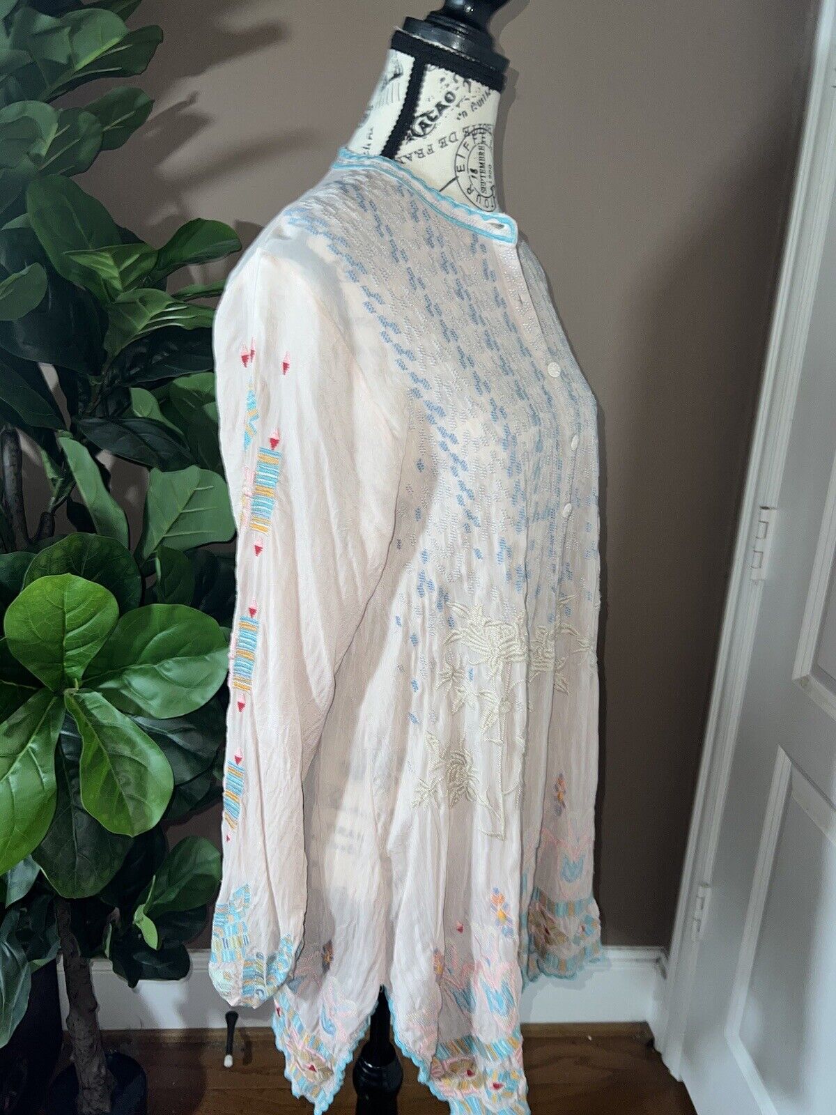 Johnny Was Pale Pink Embroidered Silky Tunic Top Mini Dress M Medium SUMMER