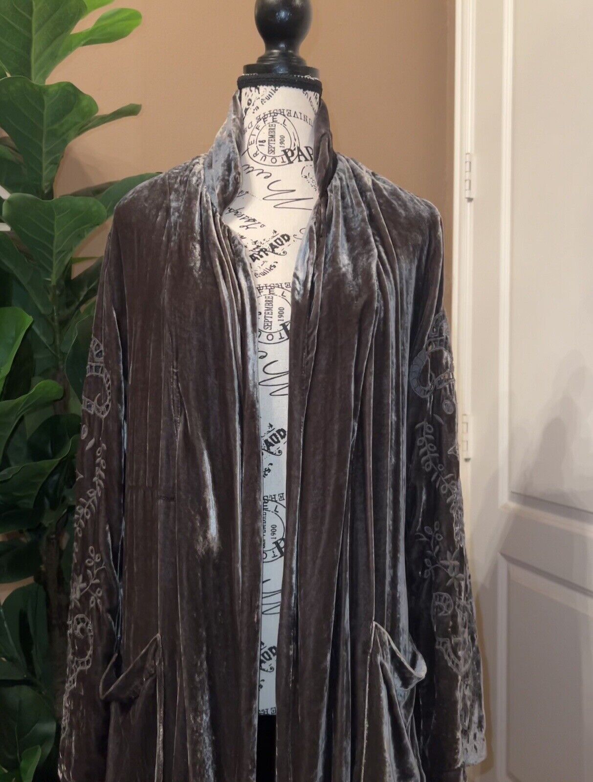 Johnny Was Grey Velvet Long Kimono Duster Wrap M Medium Eyelet Lace