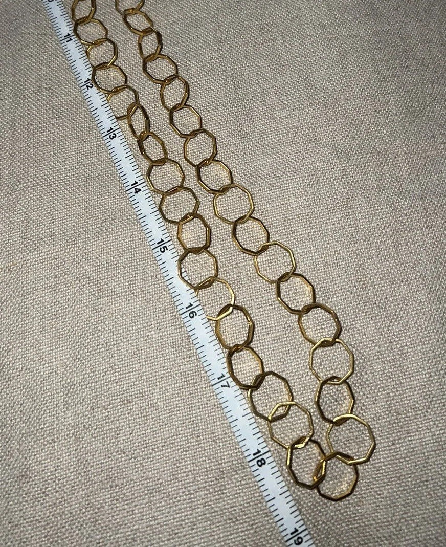 8951973