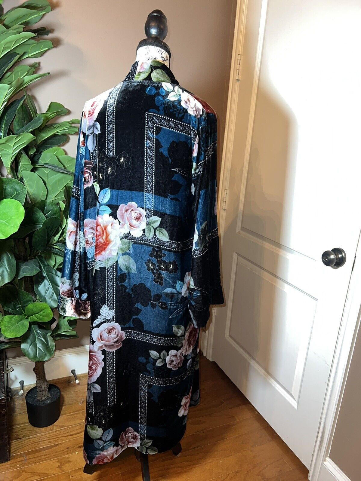 Johnny Was Velvet & Silk Lined Kimono Wrap Sz L Large Jewel Tone Floral