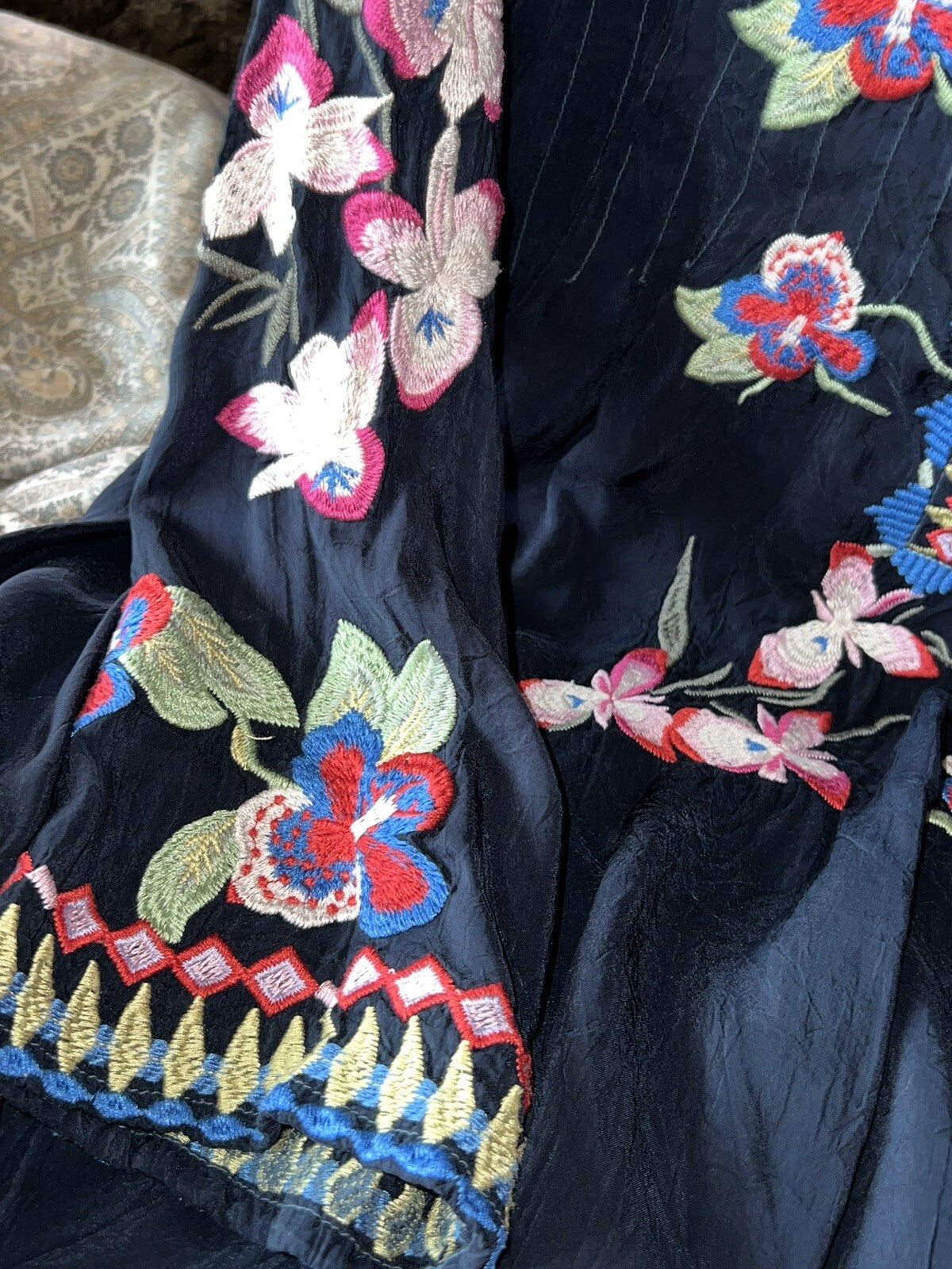 Johnny Was 1X Navy Blue Embroidered Tunic Top Blouse Silky Shirt Lightweight Johnny Was