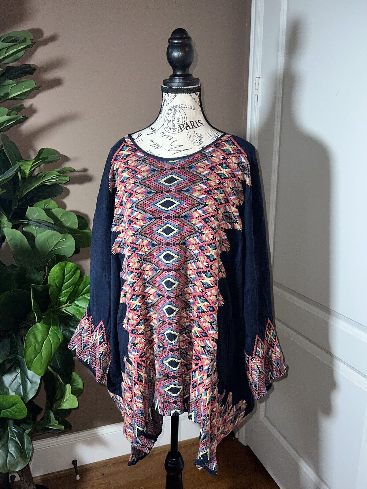 Johnny Was 3XL 3X Dark Blue Tunic Top WOW STUNNING Embroidery Kimono Sleeves