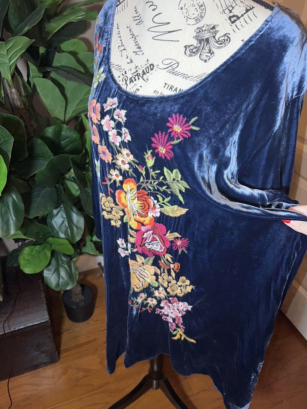 Johnny Was Floral Embroidered Blue Velvet Tunic Top Mini Dress Peacock XL NWO