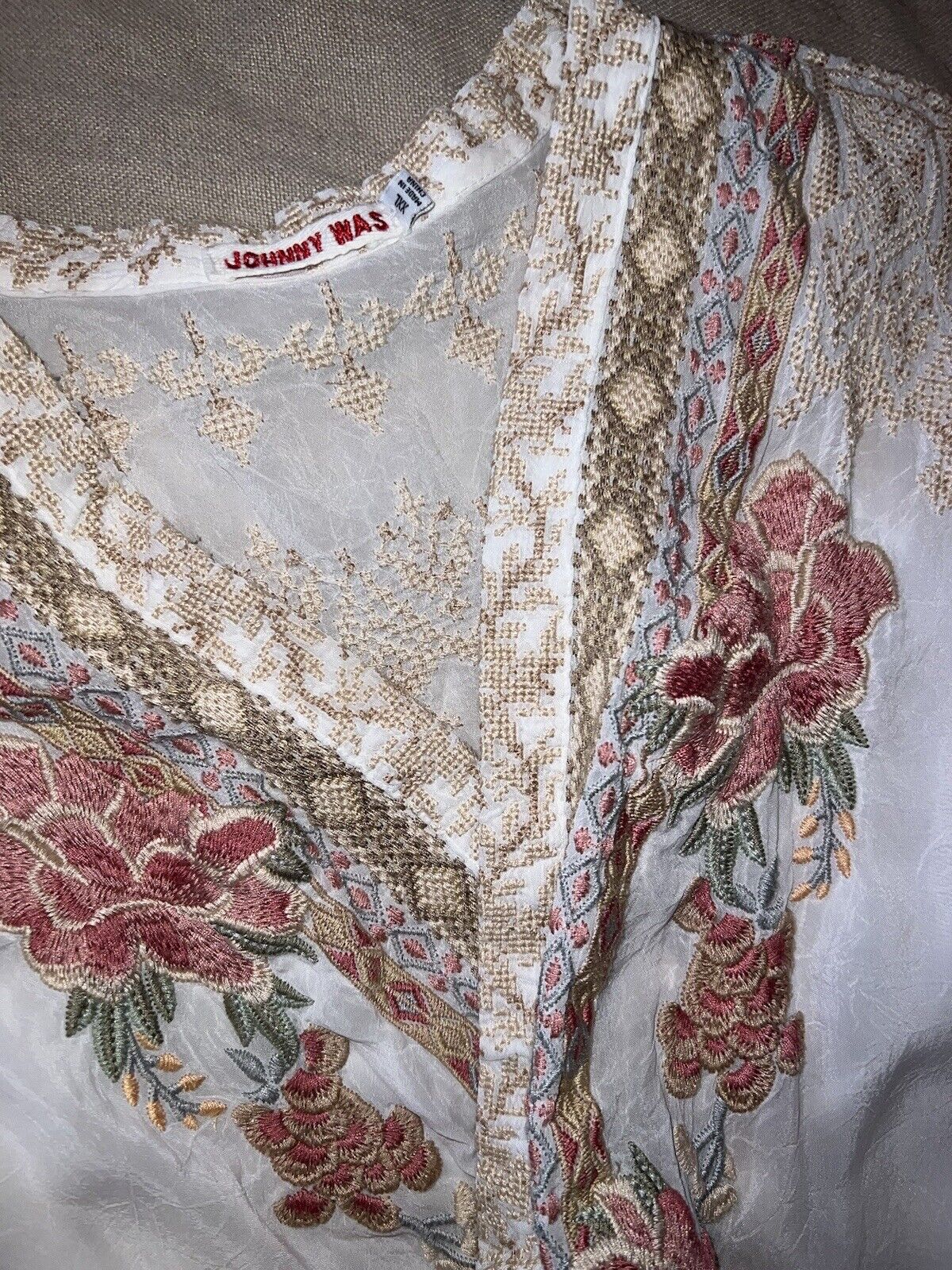 Johnny Was XXL 2X Silky White Kimono Heavily Embroidered BOHO Pockets Roses