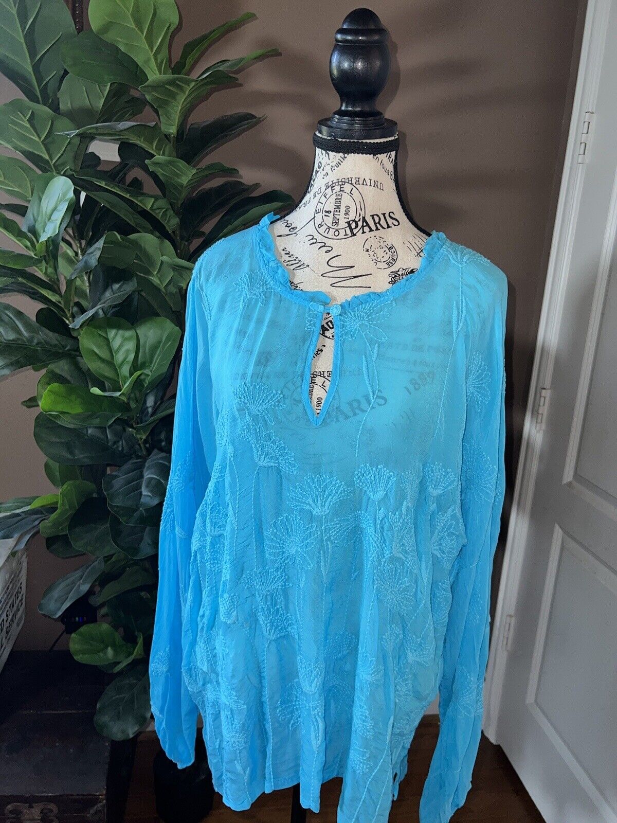 Johnny Was Sz XL Silky Pacific Blue Tunic Top Tonal Embroidery Peplum