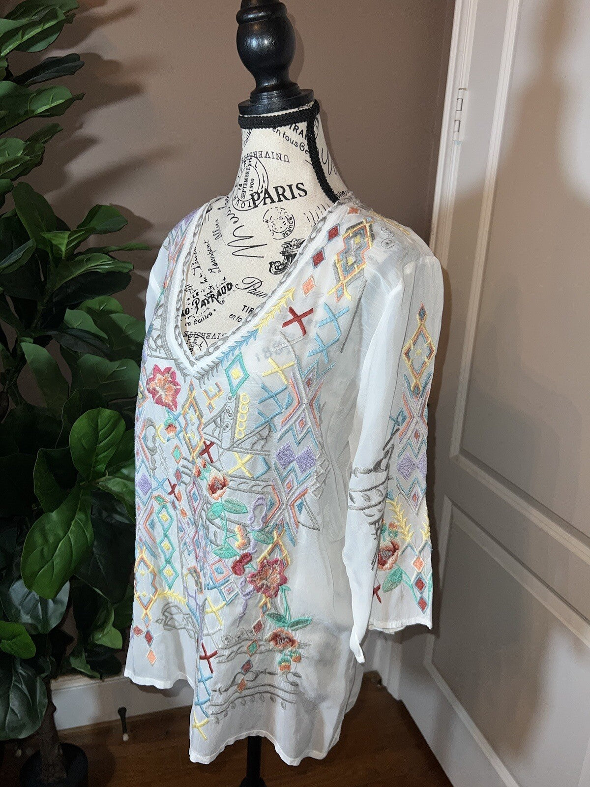 Johnny Was L Silky White Button Up Cool Embroidered Peasant Blouse Top Tunic Johnny Was