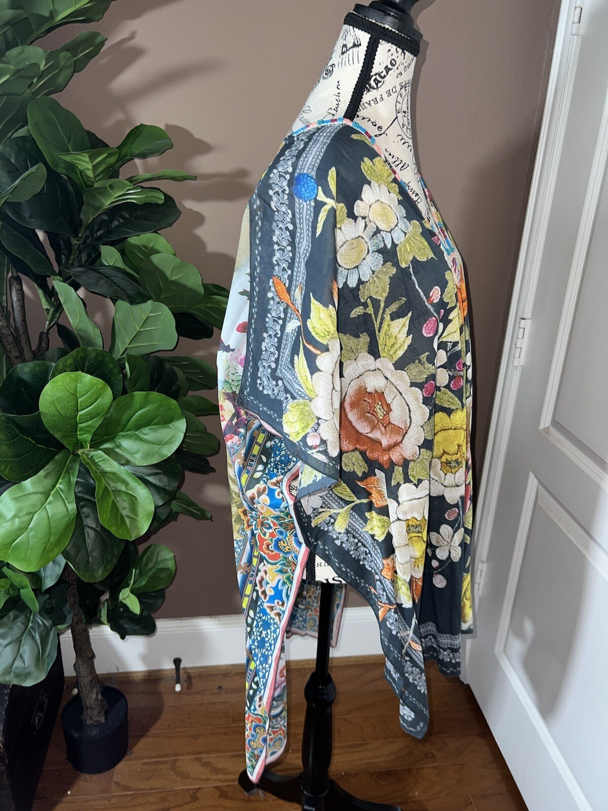 Johnny Was O/S Kimono Wrap Top Cover Up Beautiful Back & Beading Summer One Size Johnny Was