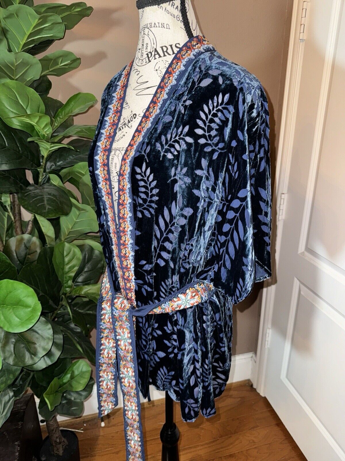 Johnny Was Blue Burnout Velvet Sz L Large Luxurious Wrap Kimono Jacket