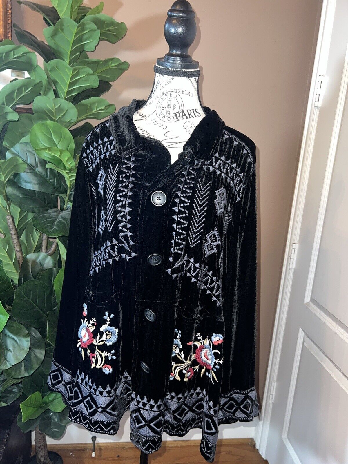 Johnny Was Black Velvet W Embroidery Button Up Kimono Jacket Coat 1X 1XL