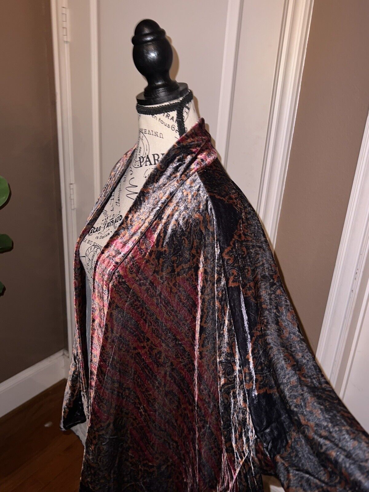 Johnny Was Black & Red Velvet Sz 3X 3XL Kimono Wrap Gorgeous Colors