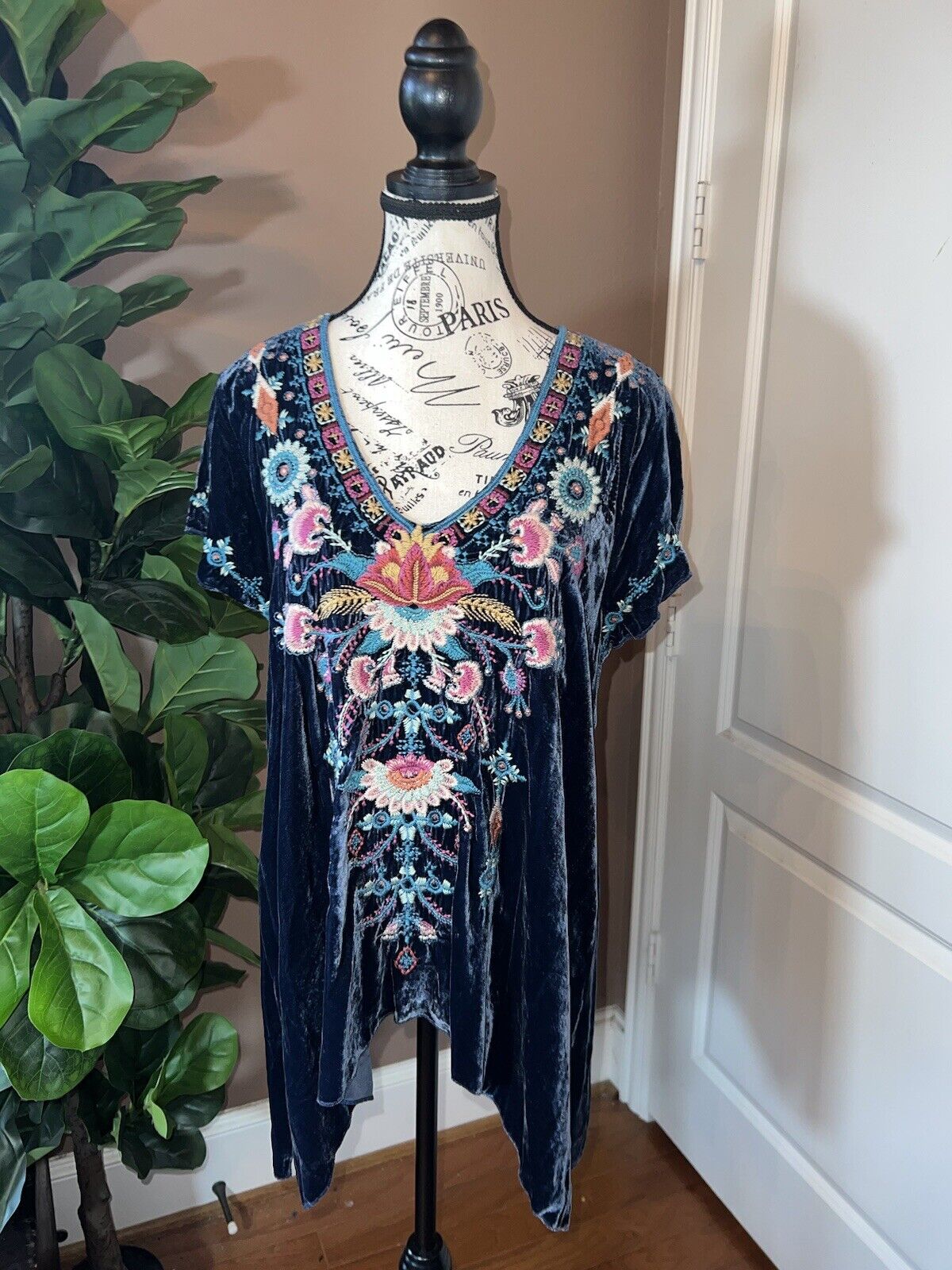 Johnny Was Blue Velvet Heavily Embroidered Tunic Top Mini Dress L Large