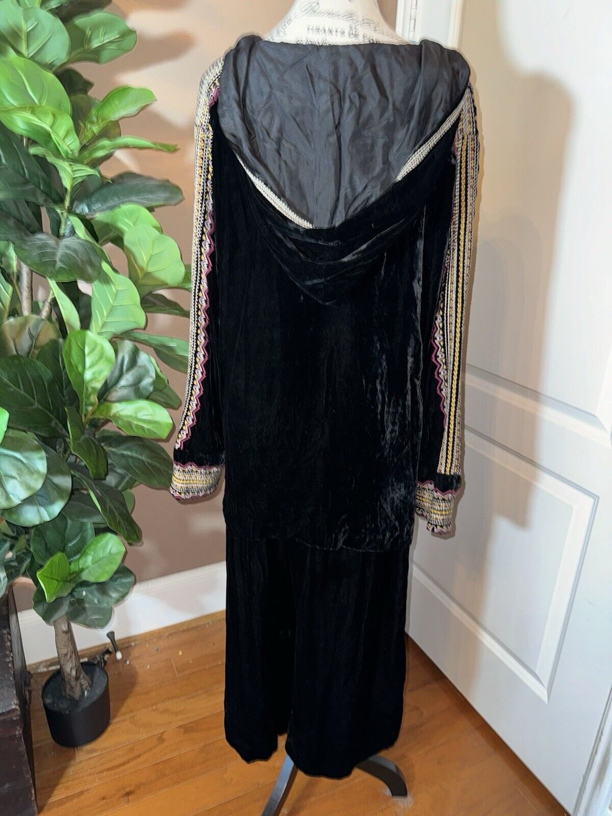 Johnny Was 2pc XL & L Black Velvet Hoodie & Wide Leg Pants Track Set RARE