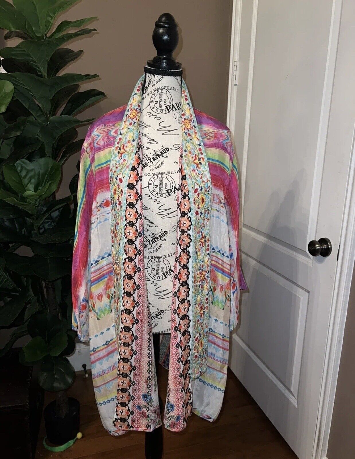 Johnny Was Sz XL 1X REVERSIBLE Silky Kimono Exceptional Quality Pinks