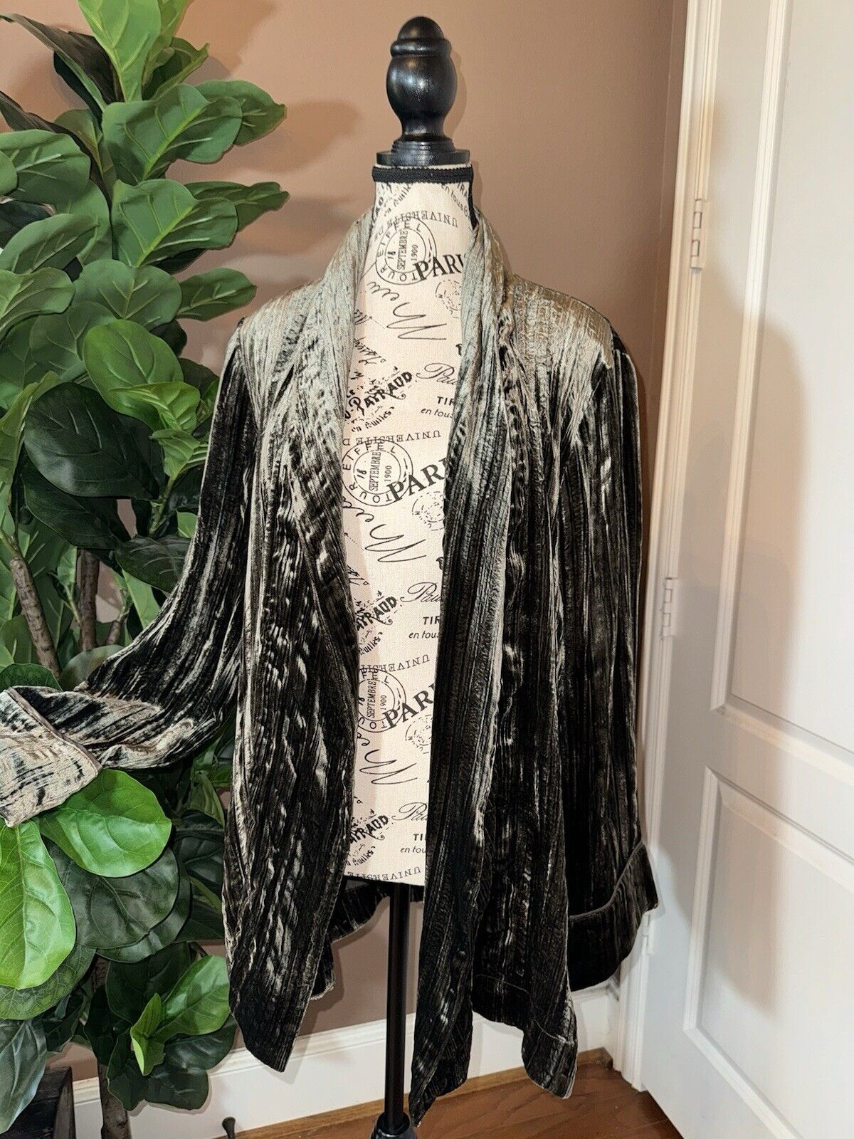 Johnny Was Green Velvet Sz L Large Luxurious Wrap Kimono Jacket Cardigan