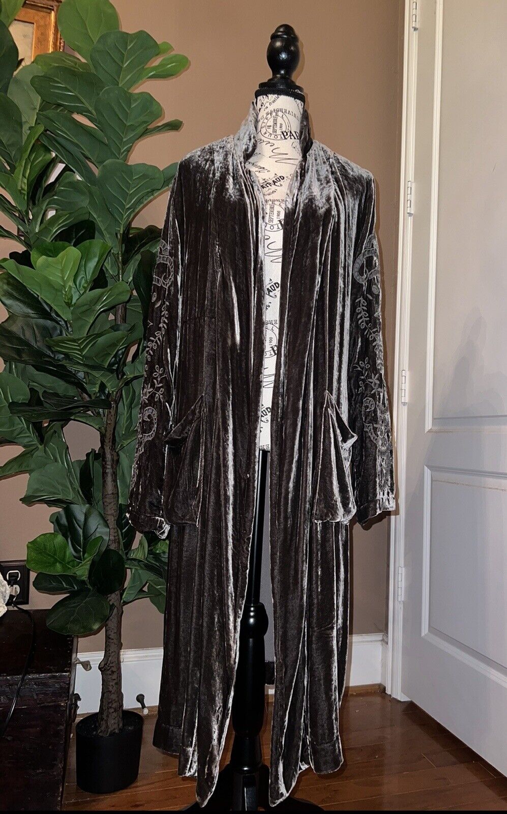 Johnny Was Grey Velvet Long Kimono Duster Wrap M Medium Eyelet Lace