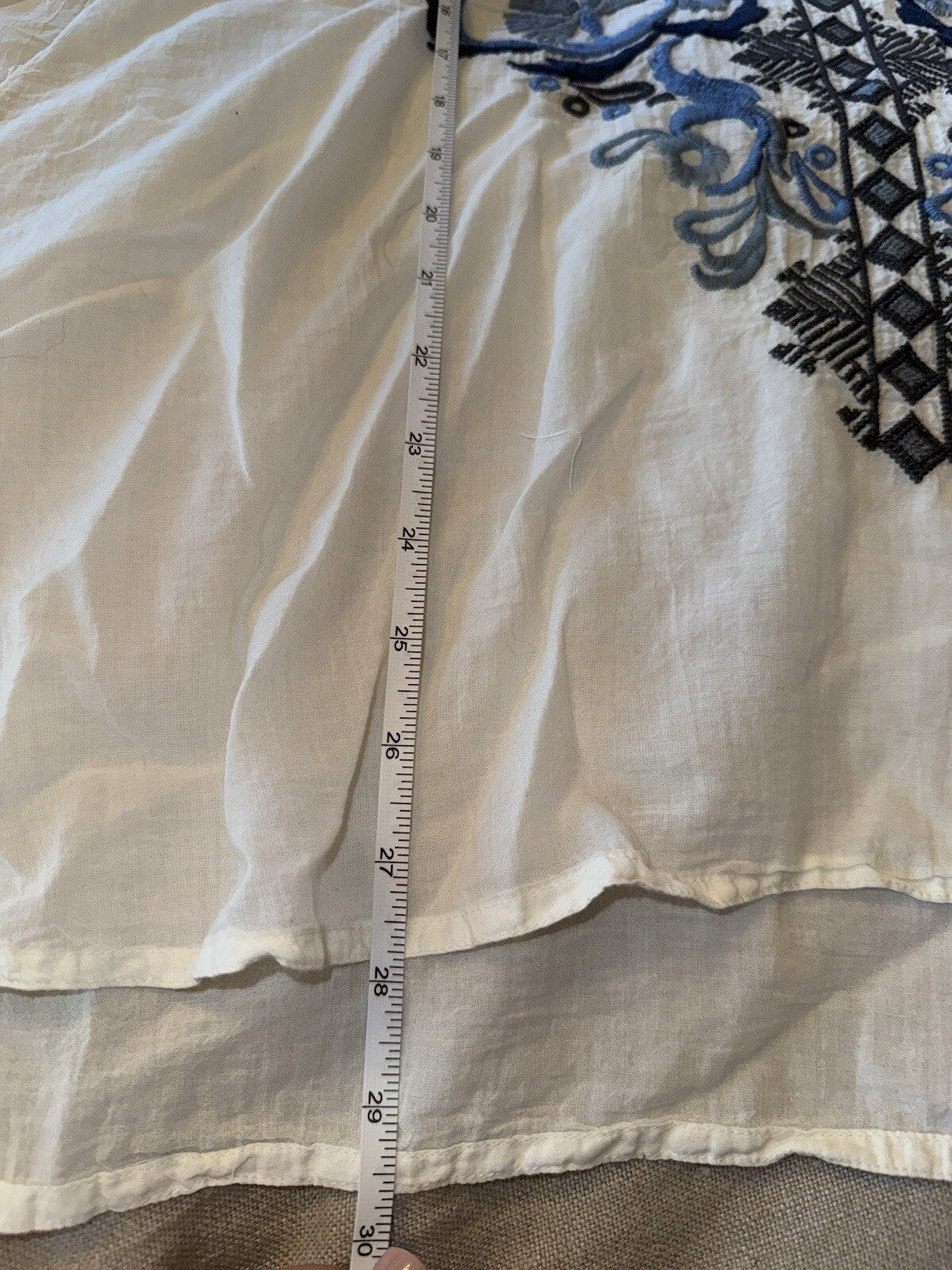 Johnny Was XL Blue & White Button Up Blouse Shirt Embroidered Floral Top Cool Johnny Was